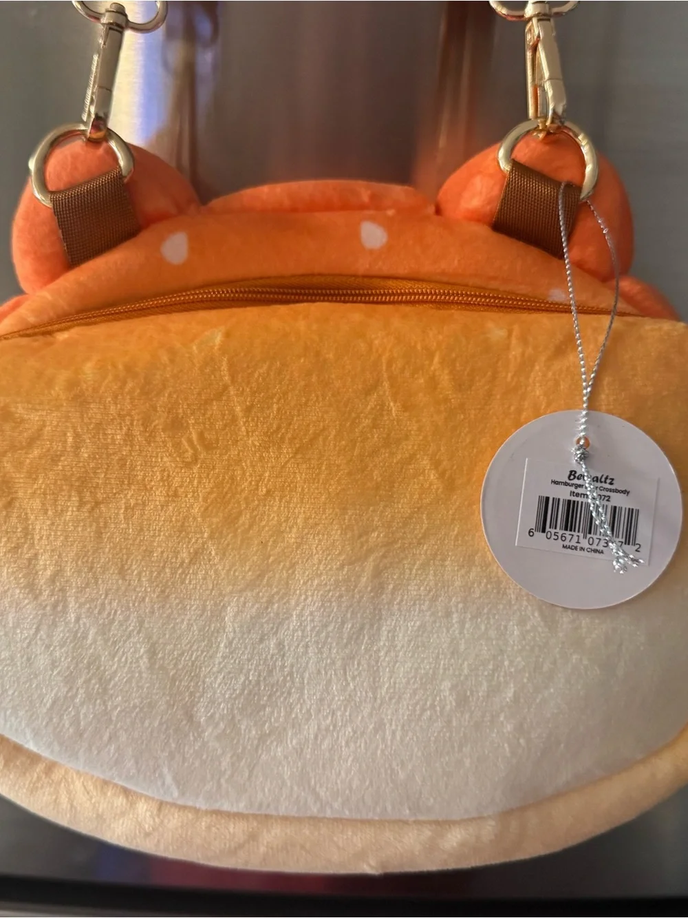 Bewaltz introducing hamburger